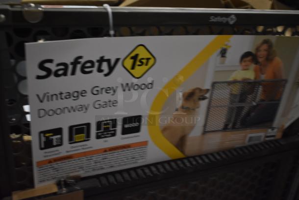 Safety 1st Vintage Grey Wood Doorway Gate, pressure mounted, suitable for doorways and between rooms, made of wood.