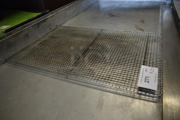 Metal wire cooling rack with grid pattern, used condition. Tag marked "271" attached, indicating auction lot number.