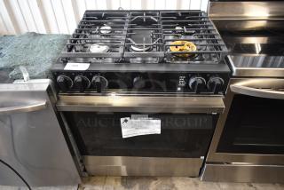 2024 Samsung DG9001485A Stainless Steel 4 Burner Range w/ Convection Oven. - Item #1192060