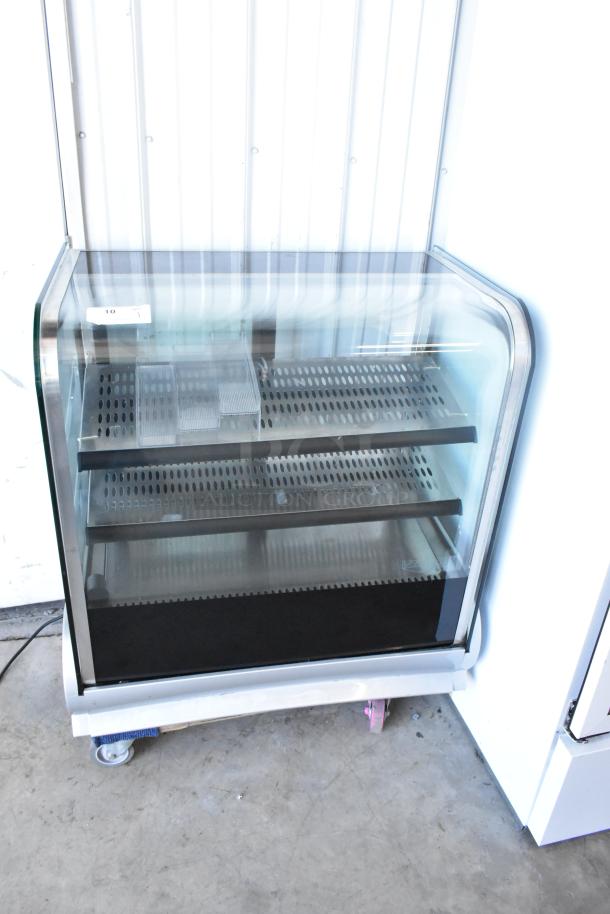 Vollrath RDE8236 40862 Refrigerated Countertop Display Case Cubed Glass Merchandiser. 120 Volts, 1 Phase. Tested and Working! - Image 1 of 16