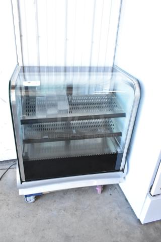 Vollrath RDE8236 40862 Refrigerated Countertop Display Case Cubed Glass Merchandiser. 120 Volts, 1 Phase.