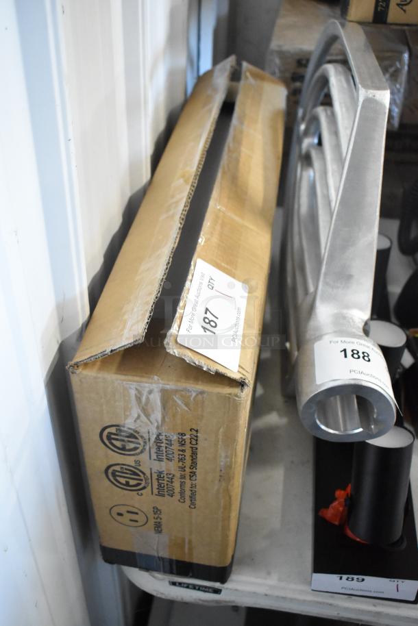 BRAND NEW SCRATCH AND DENT! Galaxy 177IMBH21 21" Heavy-Duty Variable Speed Immersion Blender - 1 hp. 120 Volts, 1 Phase. - Image 4 of 11