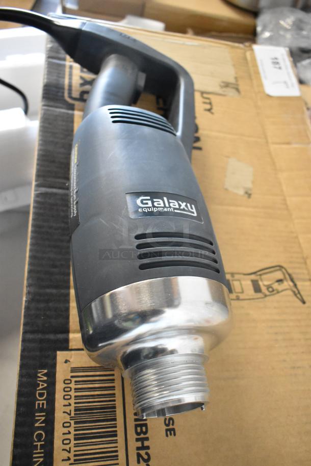 BRAND NEW SCRATCH AND DENT! Galaxy 177IMBH21 21" Heavy-Duty Variable Speed Immersion Blender - 1 hp. 120 Volts, 1 Phase. - Image 7 of 11
