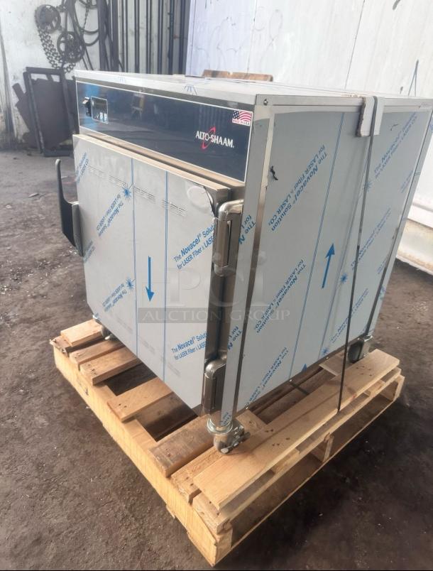 Brand-New Condition  –   Alto-Shaam 750-S – HOT HOLDING CABINET – Volts: 120V - Watts: 1080W –   in original box! - Image 4 of 11