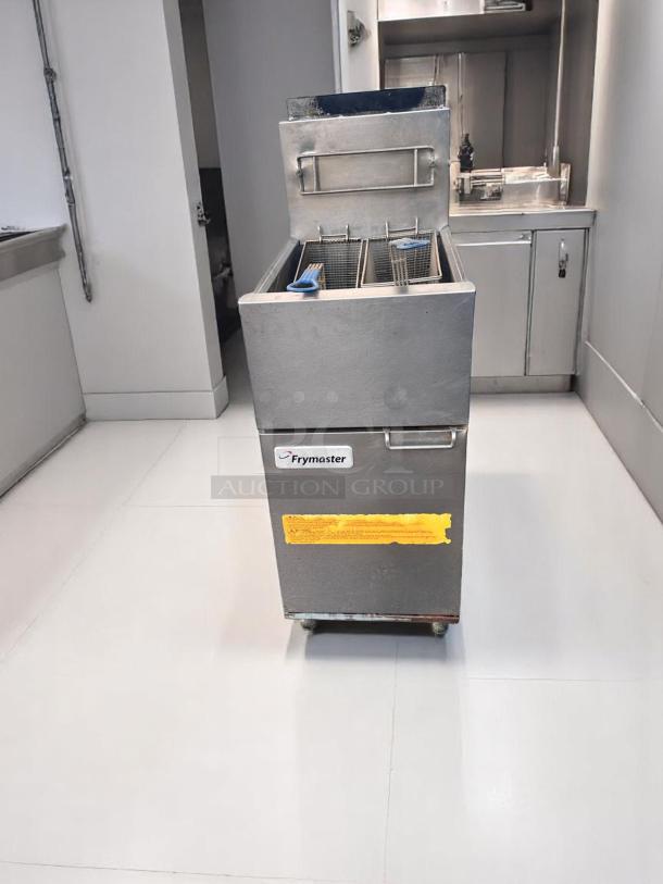 Excellent Condition – Frymaster 1ESG35T – Gas Deep Fryer –   70,000 BTU – Natural Gas – Fully Tested & Working! - Image 5 of 8