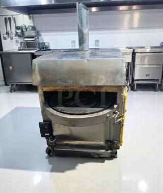 Excellent Condition Rotating Pizza Oven – Stainless Steel – Gas & Electric – Fully Tested & Working! - Item #1189561