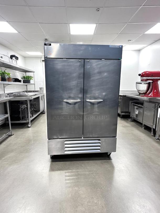 Awesome Condition – Beverage-Air HBR49-1-AVA-006 – Two Door – Reach-In Refrigerator – 115V – Fully Tested & Working! - Image 4 of 11