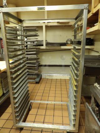 Heavy Duty Roll In Refrigerator/Proofer Rack, 20 Pan Side Load Tray Rack 26x20-1/2 x 64