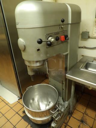 Hobart M802 Metal Commercial Floor Style 80 Quart Planetary Dough Mixer. 208 Volts, 3 Phase.
Powered on and working! - Item #1190064