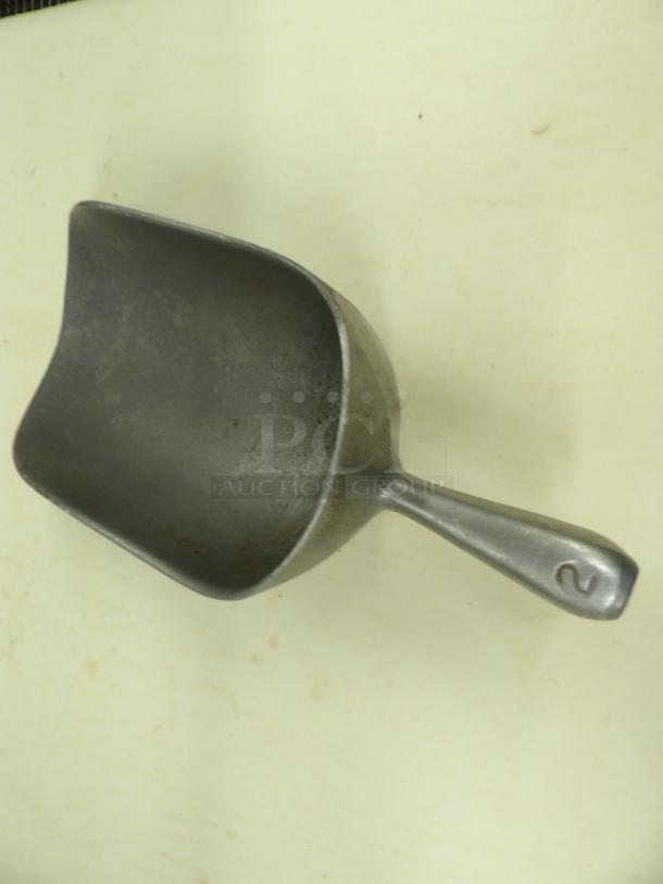 2 Pound Aluminum Scoop - Image 2 of 2