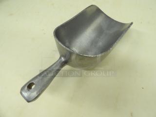 1 1/2 Pound Aluminum Scoop