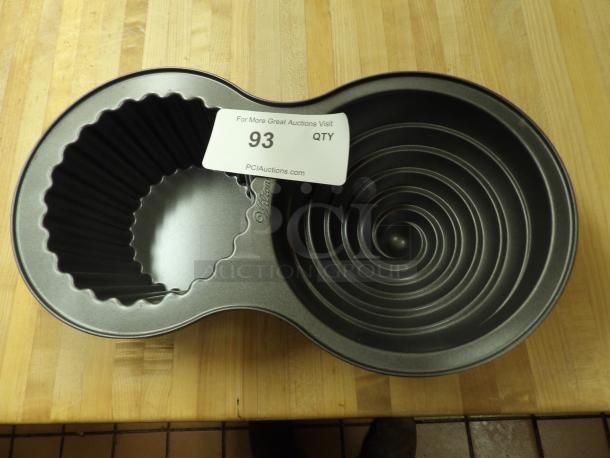 Large Cupcake Maker, Wilton Brand - Image 1 of 1