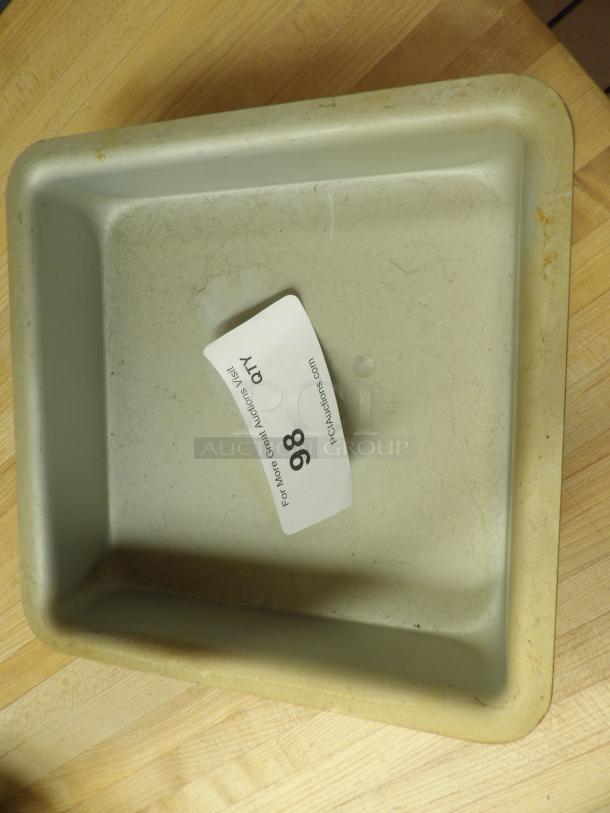 Cake Pan, 8x8x2
2 x your bid - Image 1 of 2