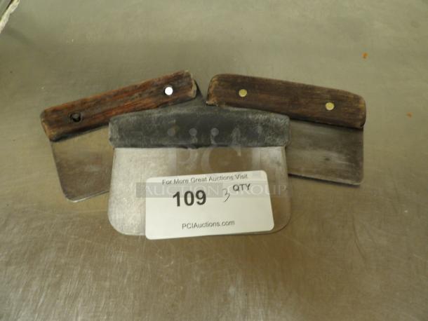 Traditional 6" x 4 5/8" High Carbon Stainless Steel Dough Cutter / Bench Scraper with Rosewood Handle
all for same money - Image 1 of 3