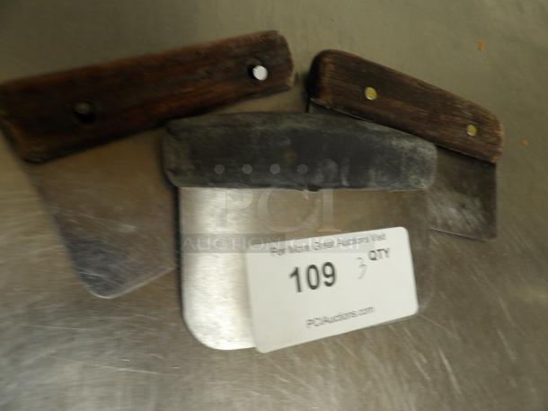 Traditional 6" x 4 5/8" High Carbon Stainless Steel Dough Cutter / Bench Scraper with Rosewood Handle
all for same money - Image 2 of 3