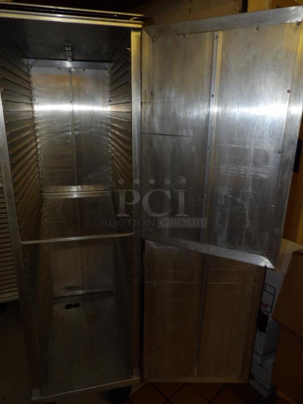 Commercial 40 Pan End Load Enclosed Sheet Pan Cabinet! On Casters! - Image 2 of 3
