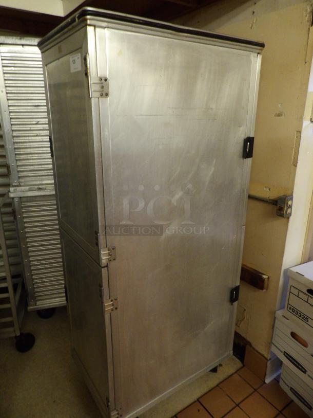 Commercial 40 Pan End Load Enclosed Sheet Pan Cabinet! On Casters! - Image 3 of 3