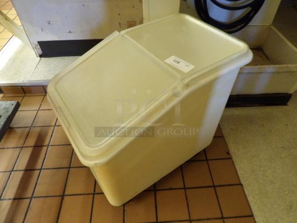 Dry Food Storage Pin on casters,
35 Gallon - Image 1 of 2