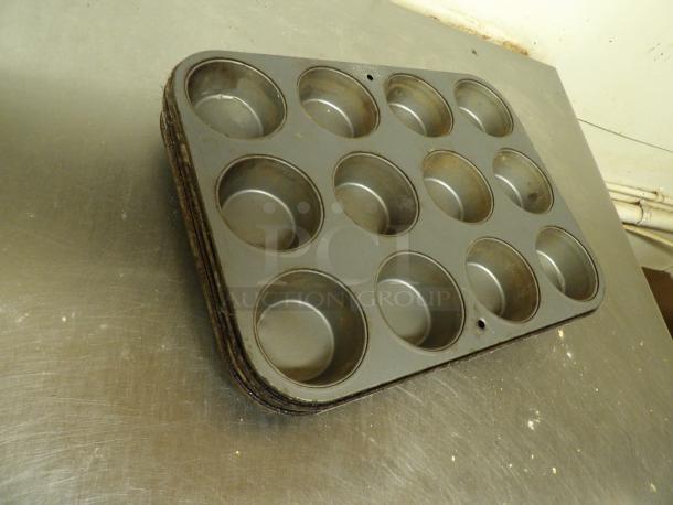 Muffin Pam, 12 count Muffin Pan, 2-1/2" round x 1-1/4"
5x Bid - Image 1 of 1