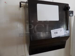 Paper towel dispenser