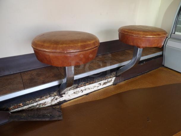 Fix Mount Rotating Stool, 2 per Lot
Buyer must remove - Image 2 of 2