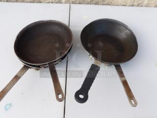 Aluminum  8" Skillet (3) Don(1) Vollrath
4x Bid