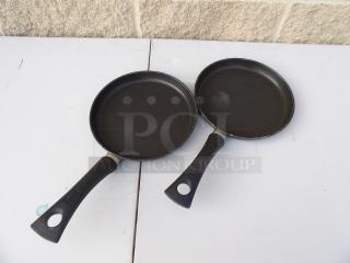 2 Berndo Skillets 9-1/2 x 1"