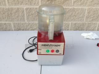 Robot Coupe, Model R2NCLR 120V 3QT.