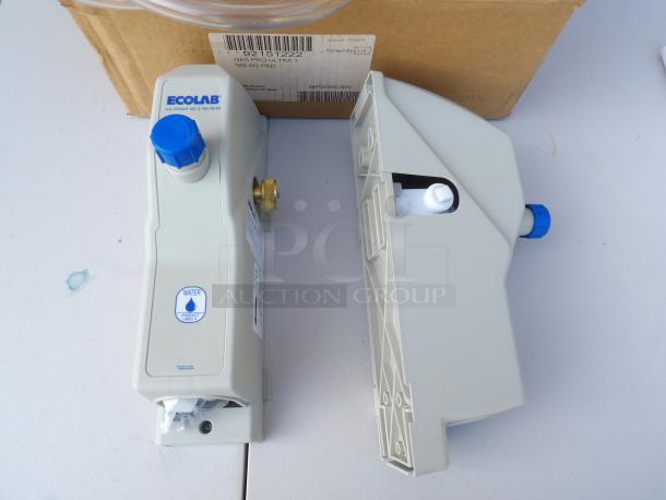 EcoLab Oasis Pro Ultra 1, Mop Bucket Soap Dispenser 
2 x Bid - Image 2 of 4