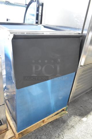 BRAND NEW SCRATCH AND DENT! 2025 Hoshizaki B-500SF 30