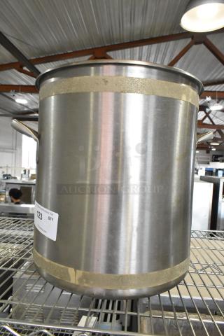 Metal Stock Pot.