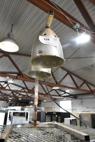 Metal Countertop 2 Head Warming Lamp. 115 Volts, 1 Phase.
