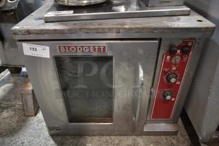 Blodgett Stainless Steel Commercial Half Size Convection Oven w/ View Through Door, and Thermostatic Controls.