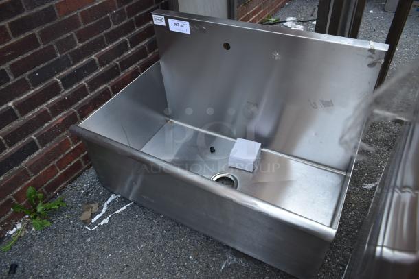BRAND NEW SCRATCH AND DENT! Steelton 522US13621 36" x 21" x 14" Utility Sink for (1) 8" Center Faucet. No Legs. - Image 3 of 5