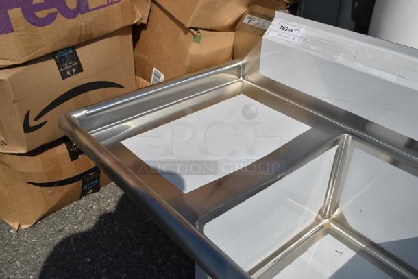 BRAND NEW SCRATCH AND DENT! Steelton 522CS31620LR Stainless Steel 3 Bay Sink w/ Dual Drain Boards. - Image 4 of 8