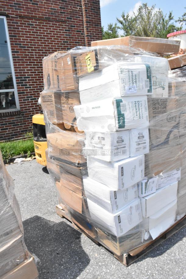 Scratch & Dent Lot: 38 Bulk Foodservice & Packaging Essentials – Cups, Containers, Bags, Napkins & More! 38 Times Your Bid! - Image 2 of 5
