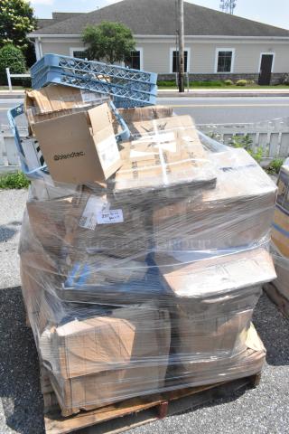 19 BRAND NEW SCRATCH AND DENT! Items Including 176SB16CW Choice 16 oz. Clear Wide Mouth Squeeze Bottle - 6/Pack, 274RKEXTOP Noble Products Open Gray Full-Size Glass Rack Extender, 176TDH Choice Stackable Candy / Topping Dispenser with Scoop Holster - 11" x 4" x 7", 600UT1830S Regency Adjustable Stainless Steel Work Table Undershelf for 18" x 30" Tables - 18 Gauge, Dinex DXSB1202 12 oz. White Square SAN Plastic Bowl - 48/Case, 50012DWALLW Choice 12 oz. White Smooth Double Wall Paper Hot Cup - 500/Case. 19 Times Your Bid!