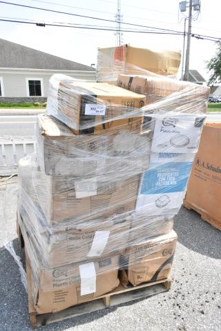27 BRAND NEW SCRATCH AND DENT! Items Including Choice Heavy Weight 16 oz. Clear Plastic Cold Cup - 1,000/Case, Ecopax 10" Black Mineral-Filled Polypropylene Plate - 400/Case, Hoffmaster FP1312 15 1/2" x 15 1/2" FashnPoint White/Red Dishtowel Print Dinner Napkin - 750/Case, Choice 16 oz. Black 6 1/4" Round Microwavable Heavy Weight Container with Lid - 150/Case, World Centric 24-48 oz. Clear Compostable PLA Lid - 200/Case. 27 Times Your Bid!