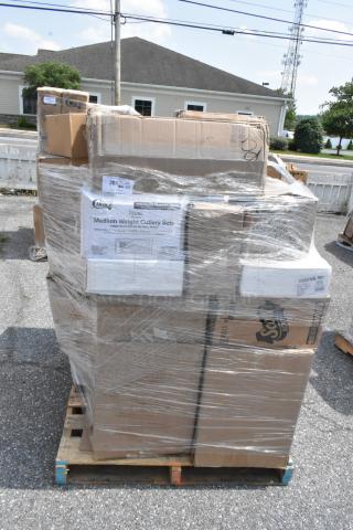 31 BRAND NEW SCRATCH AND DENT! Items Including Bagcraft NFN-F608RQVF Eco-Flute 8" x 6" x 3" Corrugated Clamshell Take-Out Box - 200/Case,  SCOTTS 1000 ROLL TP, WAVE 9" ROUND PLASTIC PLATES 180/CS, Choice 9" White Uncoated Paper Plate - 1,000/Case, Choice 9" Black Plastic Plate - 500/Case, Choice 16 oz. Clear RPET Shallow Hinged Deli Container - 200/Case, Creative Converting 139194135 Black Velvet 2-Ply 1/4 Fold Luncheon Napkin - 600/Case, Choice 72" Round Black Seamless 100% Spun Polyester Hemmed Cloth Table Cover, Lavex Hercules 45 Gallon 2 Mil 40" x 46" Low Density Heavy-Duty Black Can Liner / Trash Bag - 100/Case, Lavex Li'l Herc 12-16 Gallon 0.9 Mil 24" x 32" Low Density Medium-Duty Black Can Liner / Trash Bag - 250/Case, Choice White Medium Weight Wrapped Polypropylene Plastic Cutlery Pack with Napkin and Salt / Pepper Packets - 500/Case, Visions 10" White Round Plastic Plate with Gold Vintage Rim - 120/Case, OneUp by Choice Kraft 2-Ply Wide Interfold 6 1/2" x 8 1/2" Dispenser Napkin - 6,000/Case, MOLDED FIBER BOWLS, Choice White Medium Weight Wrapped Polypropylene Plastic Cutlery Pack with Napkin and Salt / Pepper Packets - 500/Case, Choice 8 oz. Customizable Microwavable Translucent Round Deli Container - 500/Case, Ecopax 10" Black Mineral-Filled Polypropylene Plate - 400/Case, Choice 9" x 9" x 3" Microwaveable 3-Compartment Black / Clear Plastic Hinged Container - 100/Case. 31 Times Your Bid!