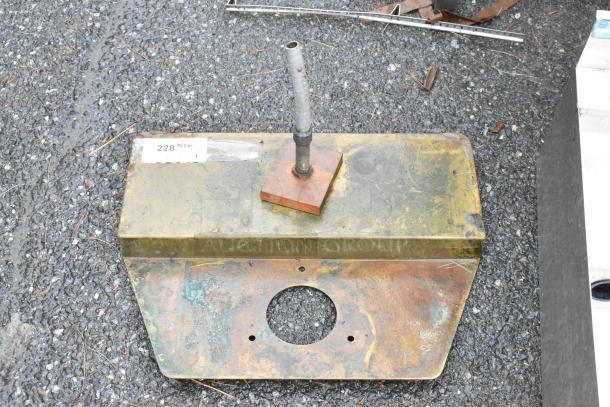 Metal Piece - Image 1 of 6