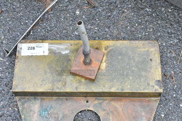 Metal Piece - Image 5 of 6