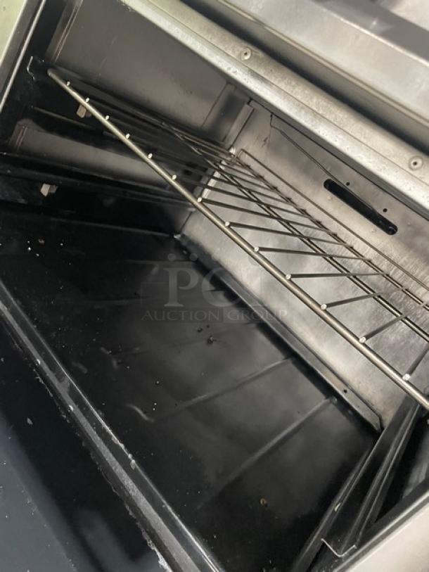 Vulcan Commercial Stainless Steel Natural Gas Powered 10 Burner Range/Double Oven Combo! With Back Splash & Overhead Salamander Shelf! With Wire Oven Racks! On Casters! - Image 8 of 11