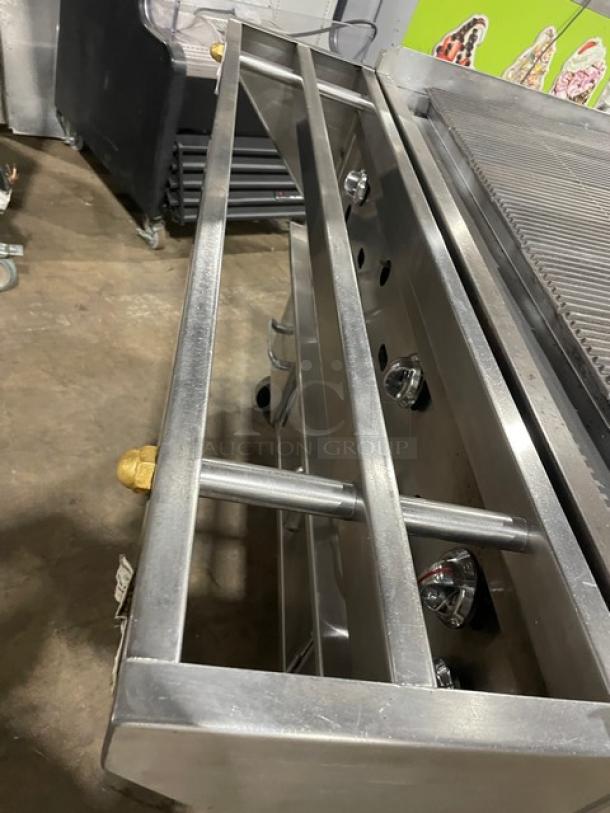 Jade Range Commercial Stainless Steel Natural Gas/Charcoal Powered Chitwood Smoker/Char Broiler Grill! With Pan Slide! With Enclosed Storage Cabinet Base! On Casters! WORKING WHEN REMOVED! - Image 9 of 10