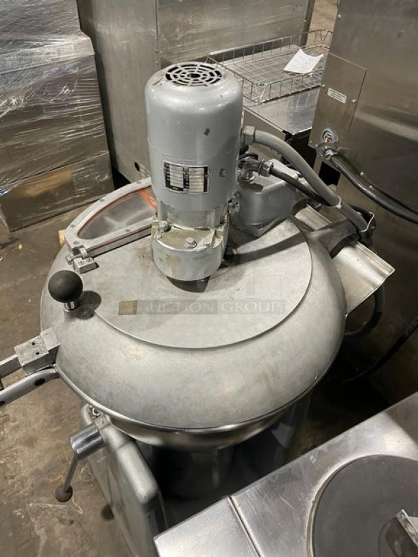 Hobart Commercial Heavy Duty Electric Powered Vertical Chopper/Cutter/Mincer/Mixer! With Stainless Steel Tilting Bowl! With Cover! Model: VCM-40E SN: U1841! 220V 3 Phase! - Image 3 of 10