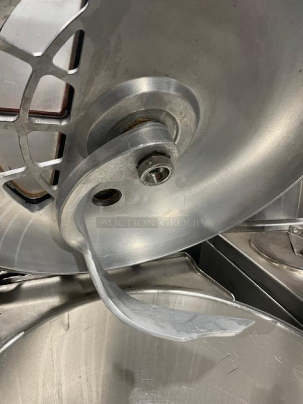 Hobart Commercial Heavy Duty Electric Powered Vertical Chopper/Cutter/Mincer/Mixer! With Stainless Steel Tilting Bowl! With Cover! Model: VCM-40E SN: U1841! 220V 3 Phase! - Image 5 of 10