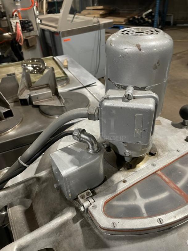 Hobart Commercial Heavy Duty Electric Powered Vertical Chopper/Cutter/Mincer/Mixer! With Stainless Steel Tilting Bowl! With Cover! Model: VCM-40E SN: U1841! 220V 3 Phase! - Image 8 of 10