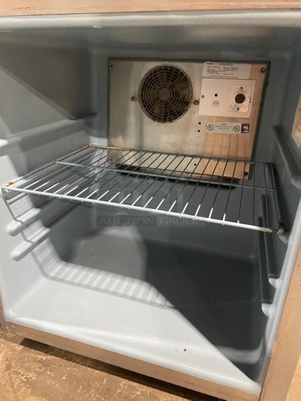 Delfield Enodis Series Commercial Stainless Steel Solid Single Door Undercounter Refrigerator! Model: 406CA-DHL-DD1 SN: 0508036102880-T! 115V 1 Phase! On Casters! - Image 5 of 7