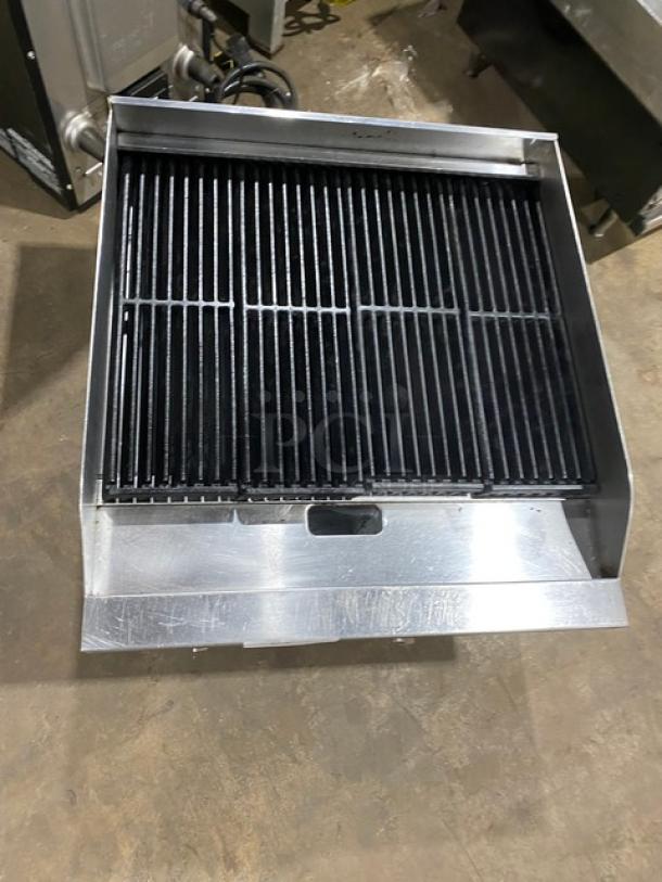 Globe Commercial Stainless Steel Natural Gas Powered Countertop Char Broiler! On Legs! - Image 5 of 7