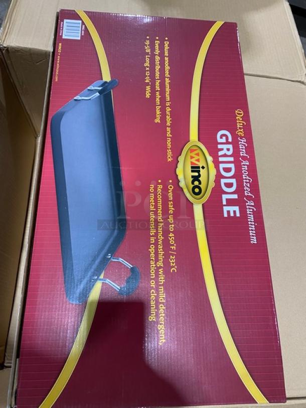 BRAND NEW! Winco Commercial Deluxe Hard Anodized Aluminum Non-Stick Griddle! With Black Grip Handles! Model: HAG-2012! - Image 2 of 6