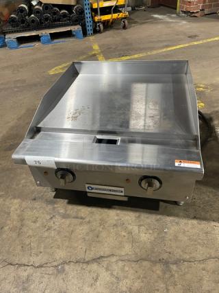 NEW! Scratch-N-Dent! Standard Range! 2023! Late Model! Commercial Stainless Steel Electric Powered Countertop 24" Flat Griddle! With Thermostatic Controls! With Back & Side Splash! Model: SR-EG24 SN: SR2370971! 208/240V 1/3 Phase! On Legs!
